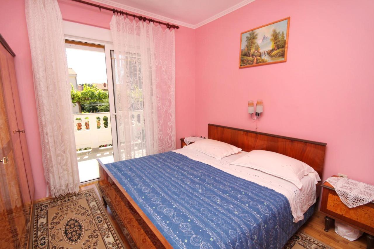 Apartments And Rooms With Parking Space Palit, Rab - 5061 Eksteriør bilde