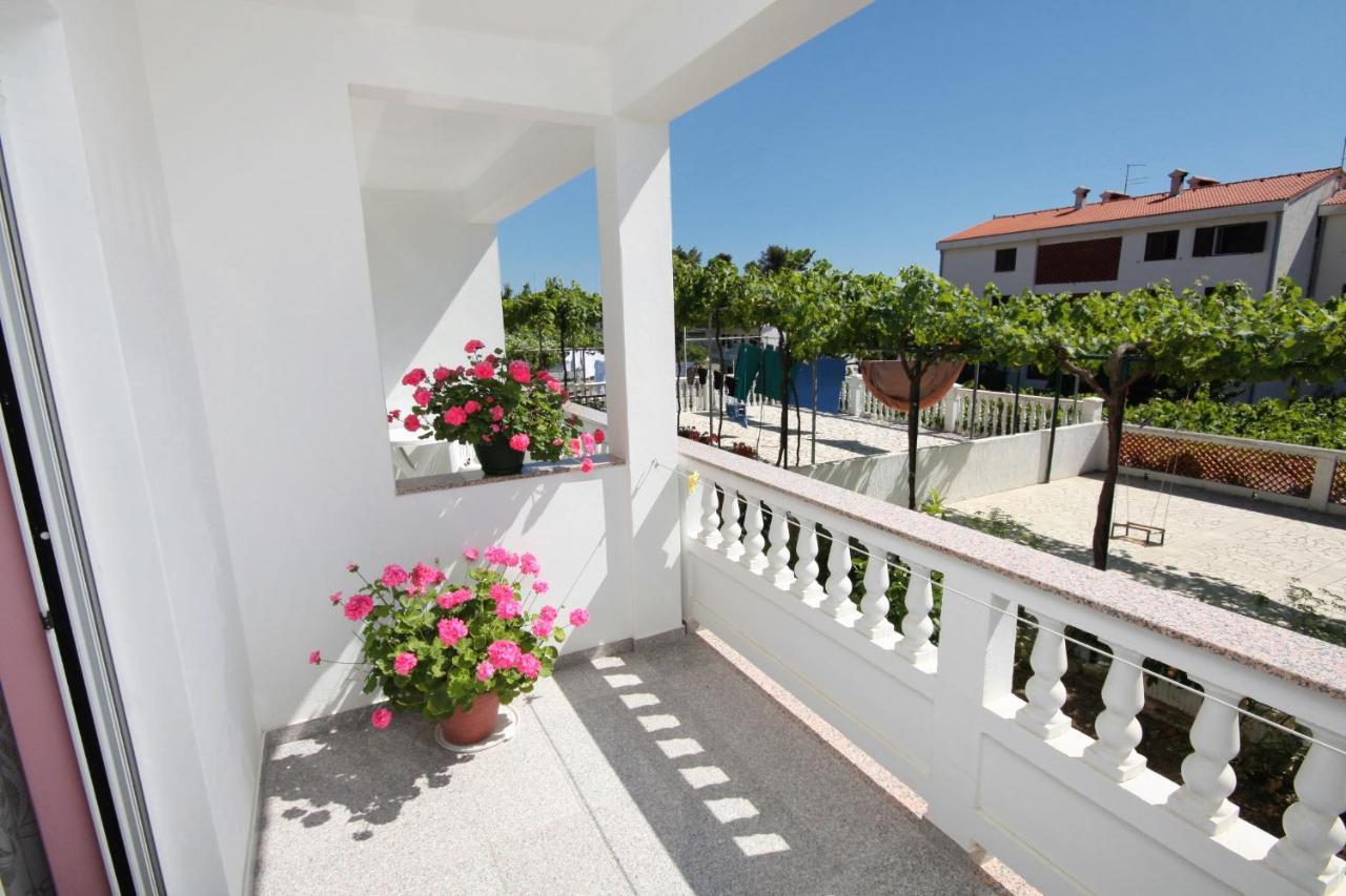 Apartments And Rooms With Parking Space Palit, Rab - 5061 Eksteriør bilde