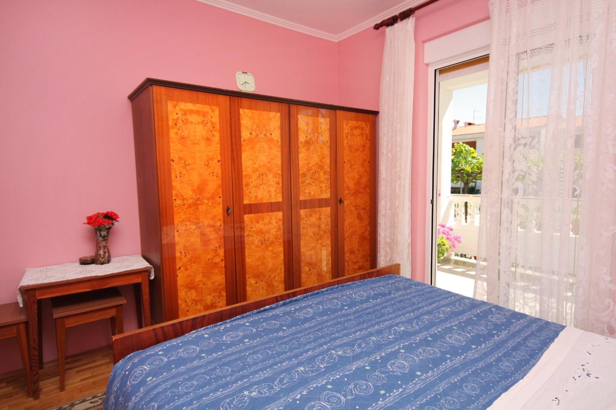 Apartments And Rooms With Parking Space Palit, Rab - 5061 Rom bilde